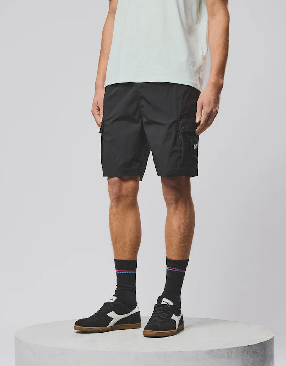 WEEKEND OFFENDER Baraki Cargo Shorts - Black, 8 of 7