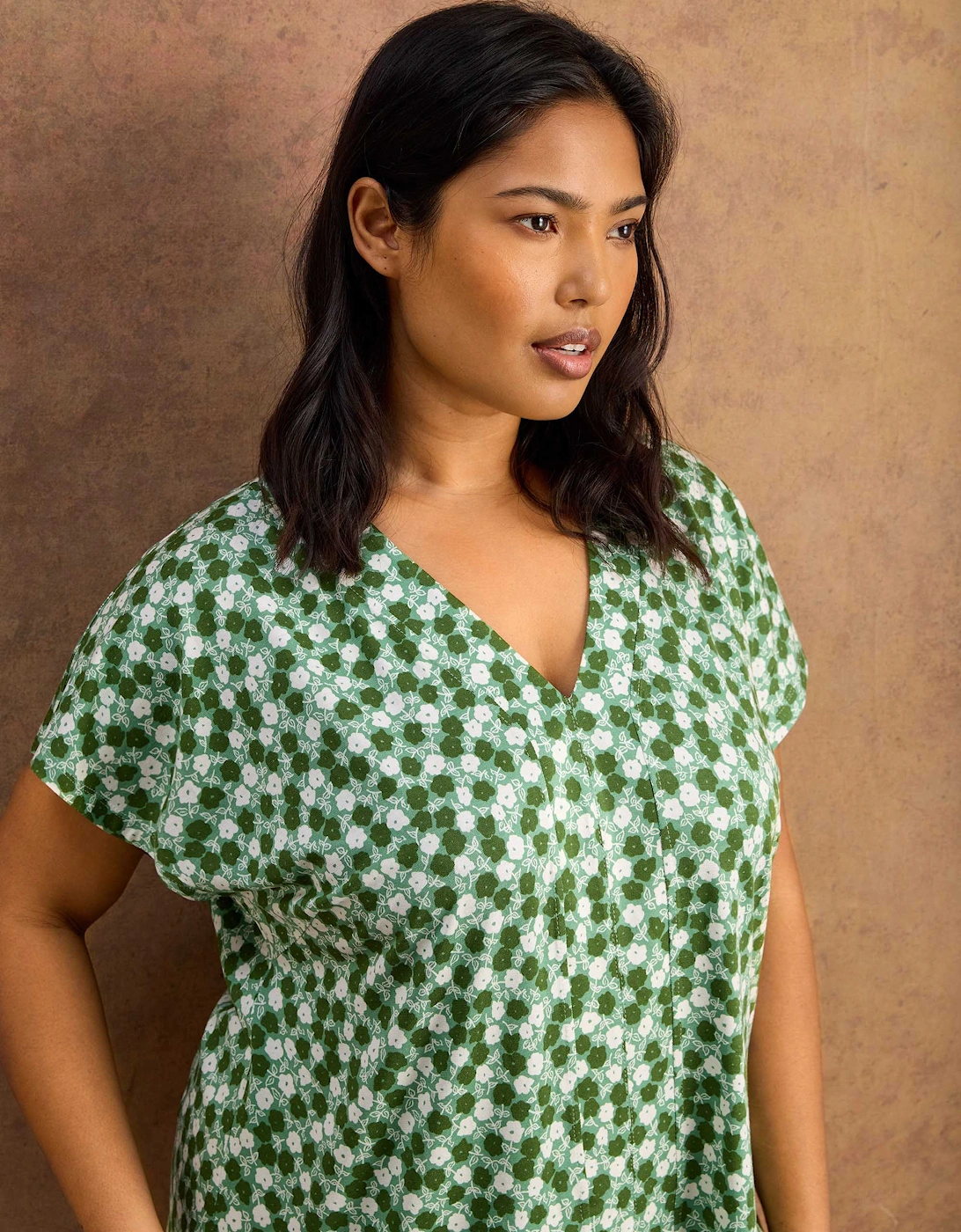 Green Ditsy V Neck Jersey Top
