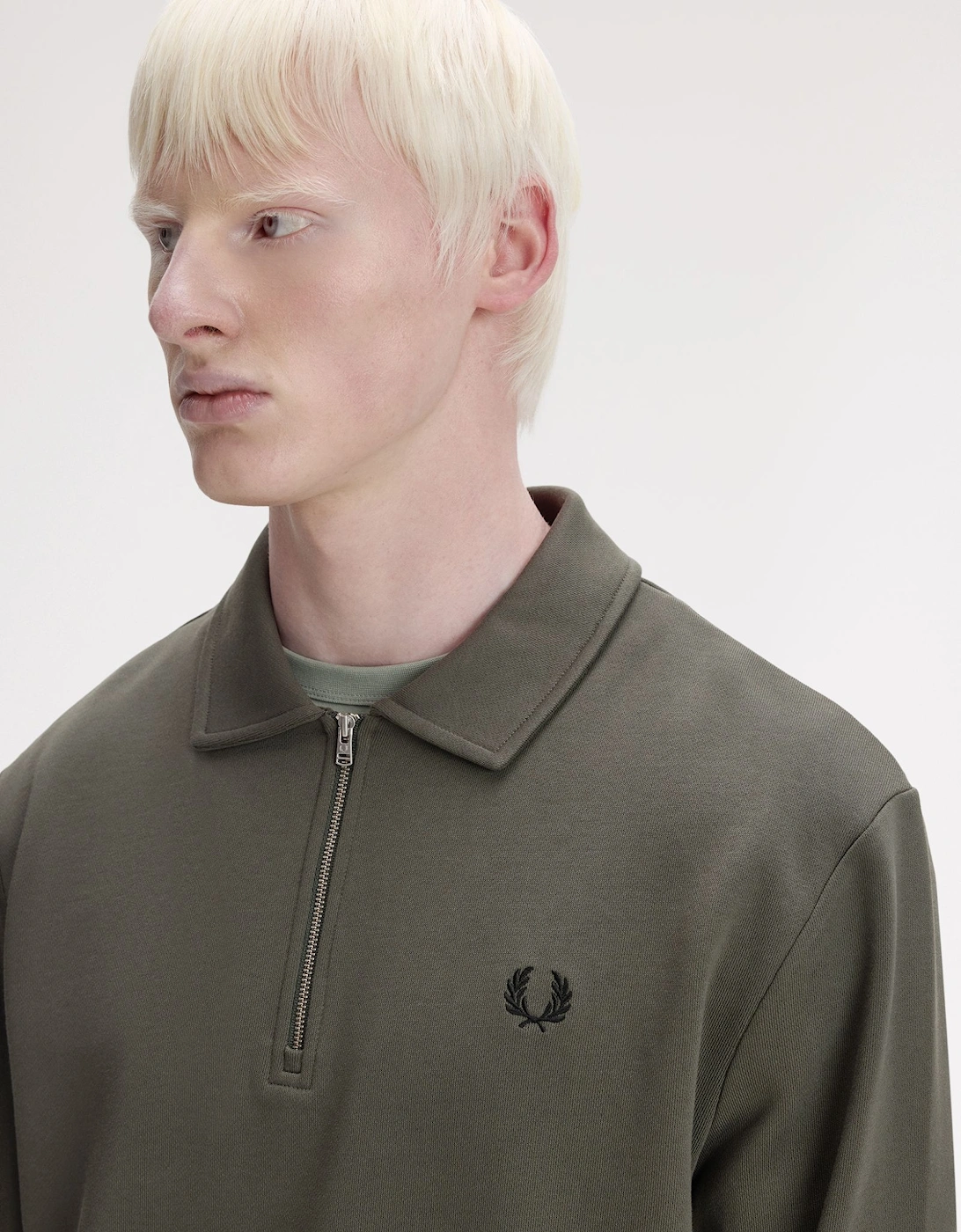 Fred Perry M2426 Half Zip Collared Sweatshirt - Field Green