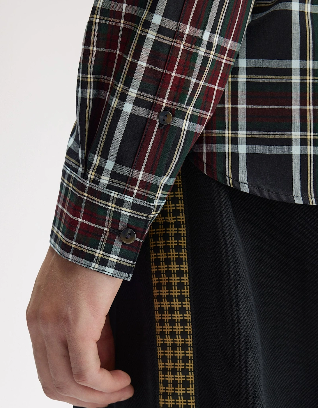 Fred Perry M2433 Classic Tartan Shirt - Black