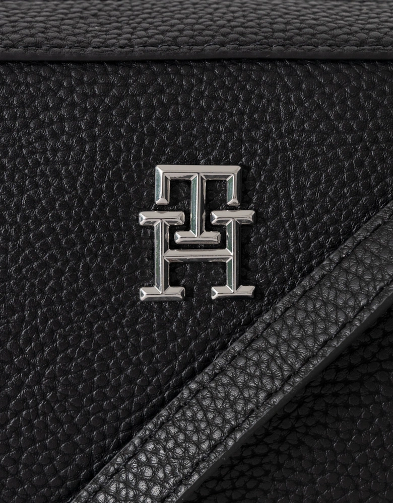 Tommy Hilfiger TH Emblem Womens Camera Bag - Black