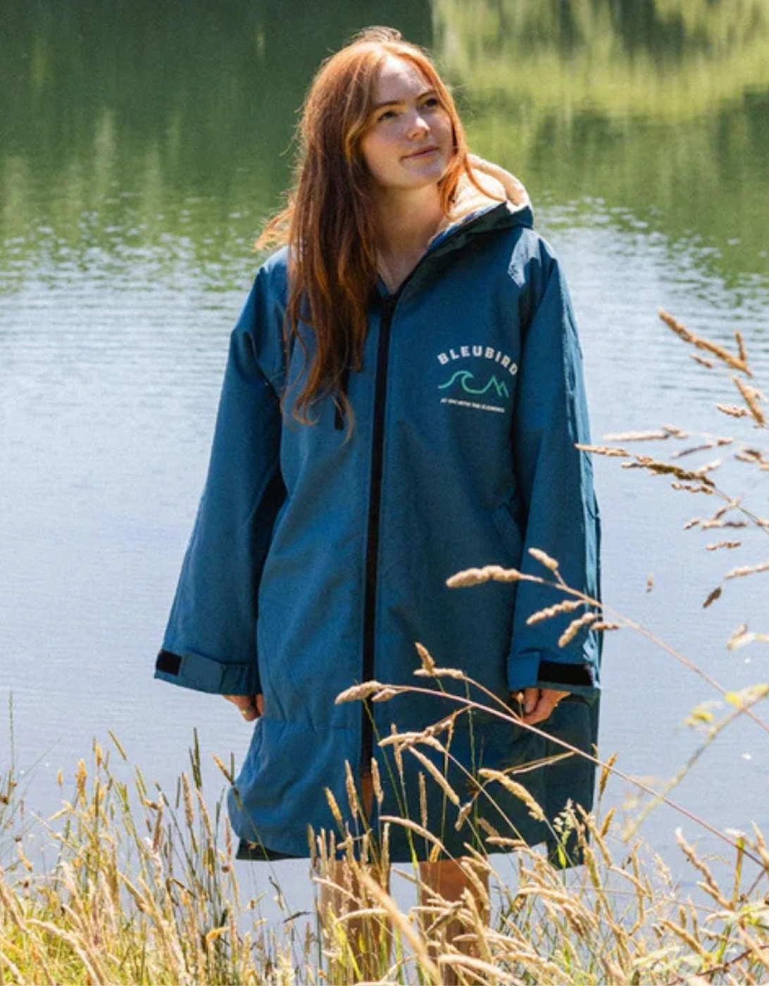 Bleubird Nordic Adults Waterproof Changing Robe, 2 of 1