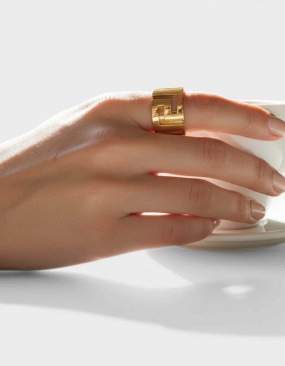 Greca Ring Metal Gold Tone