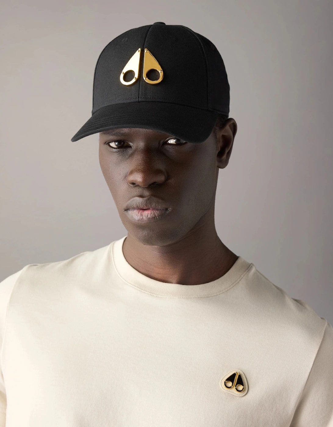 Moose Knuckles Logo Icon Cap - Gold S1-26 285 Black/Gold