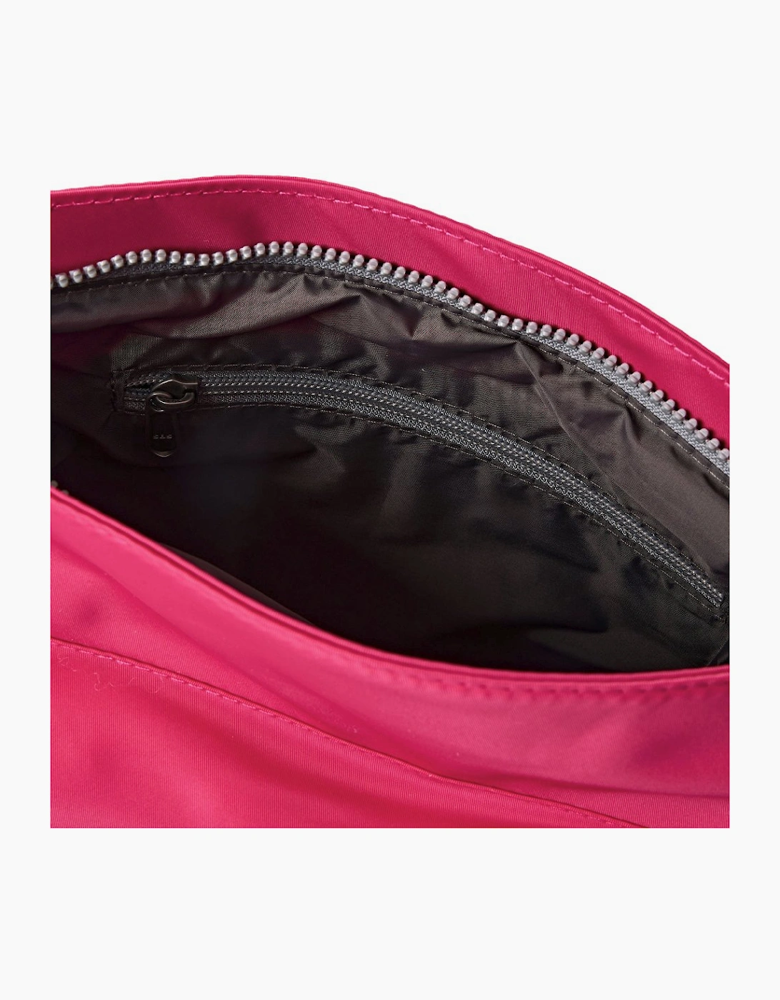 Kennington B Cross Body Bag