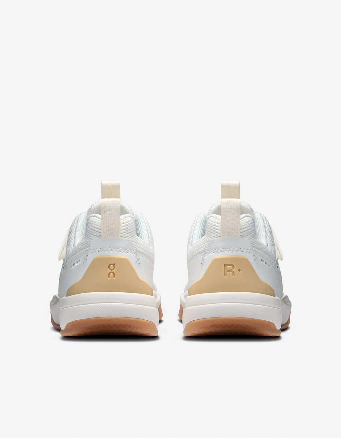 On Running Kids THE ROGER Trainers in Ivory
