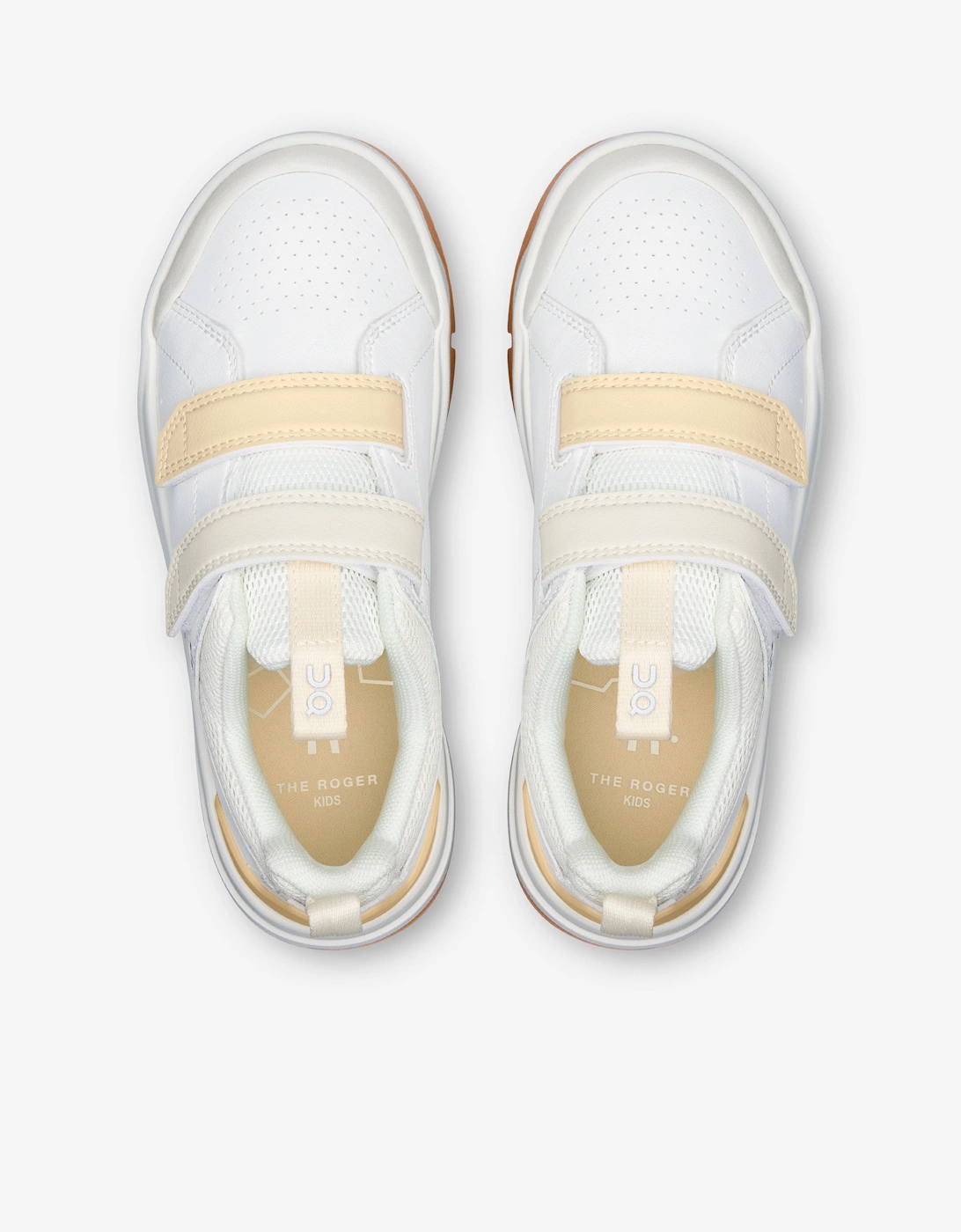 On Running Kids THE ROGER Trainers in Ivory