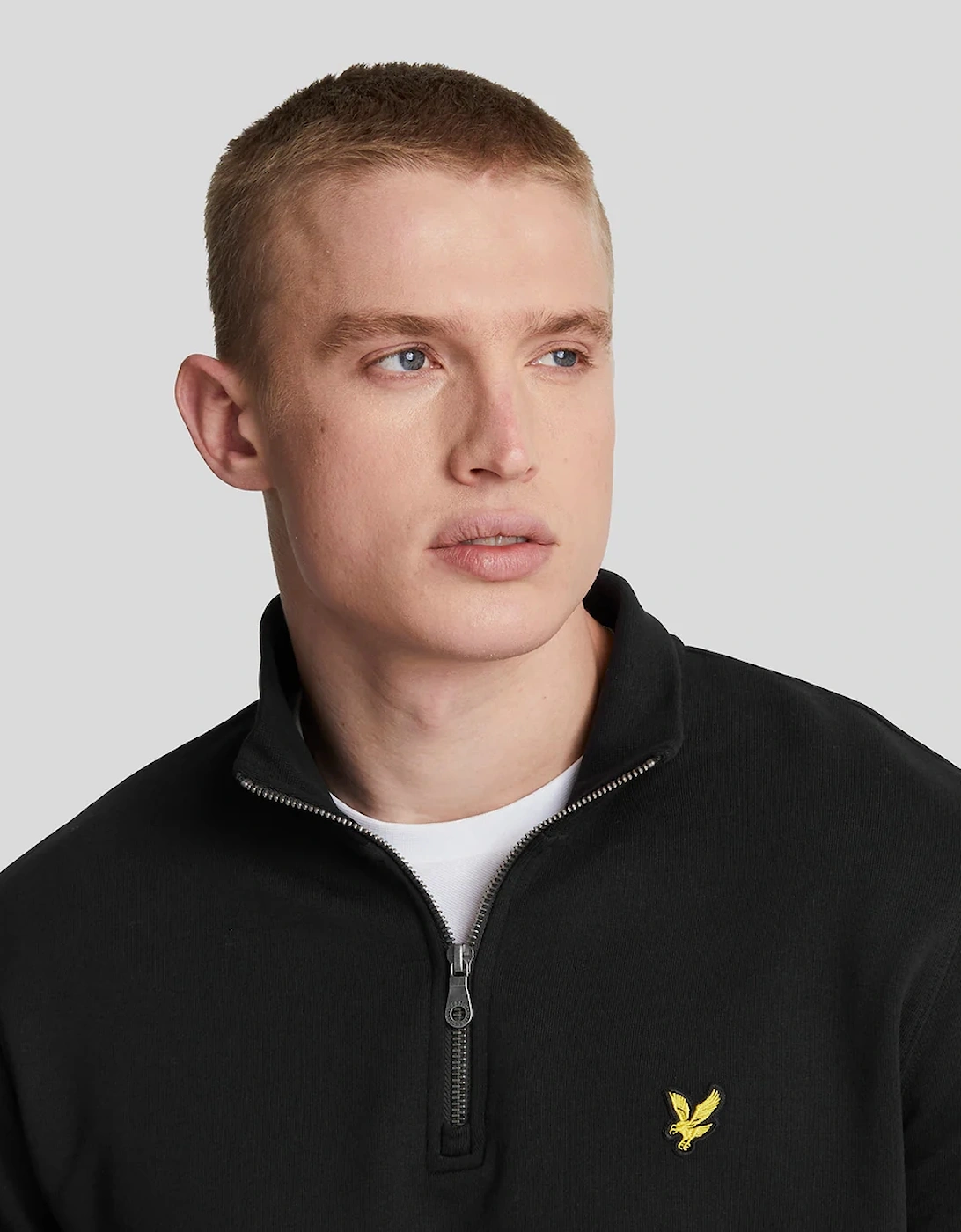 Lyle & Scott Loopback Quarter-Zip Sweatshirt - Jet Black