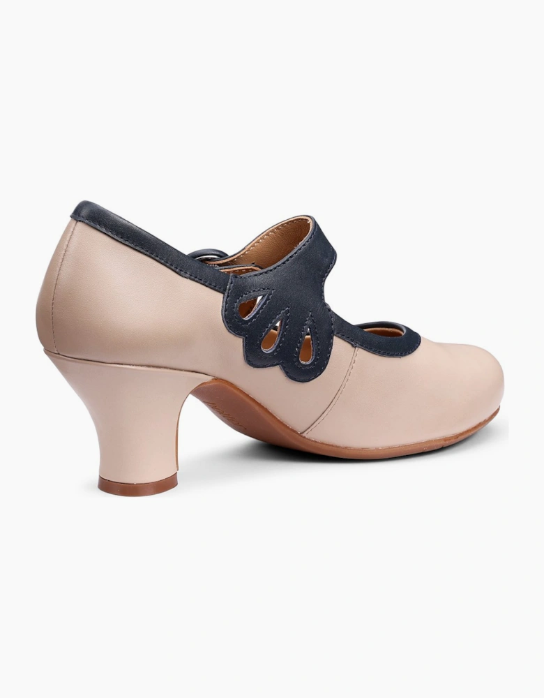 Broadway Womens Court Shoes