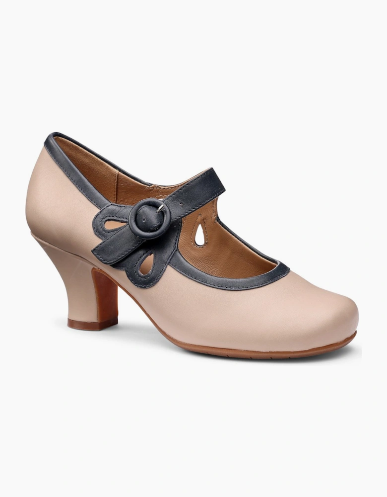 Broadway Womens Court Shoes