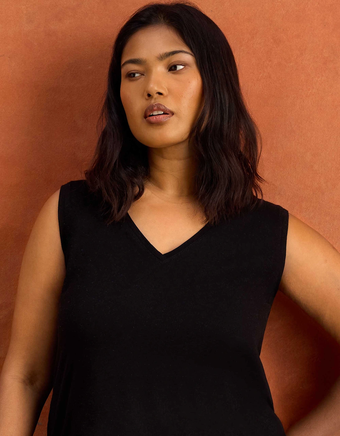 Black Cotton Slub V Neck Vest With Curved Hem