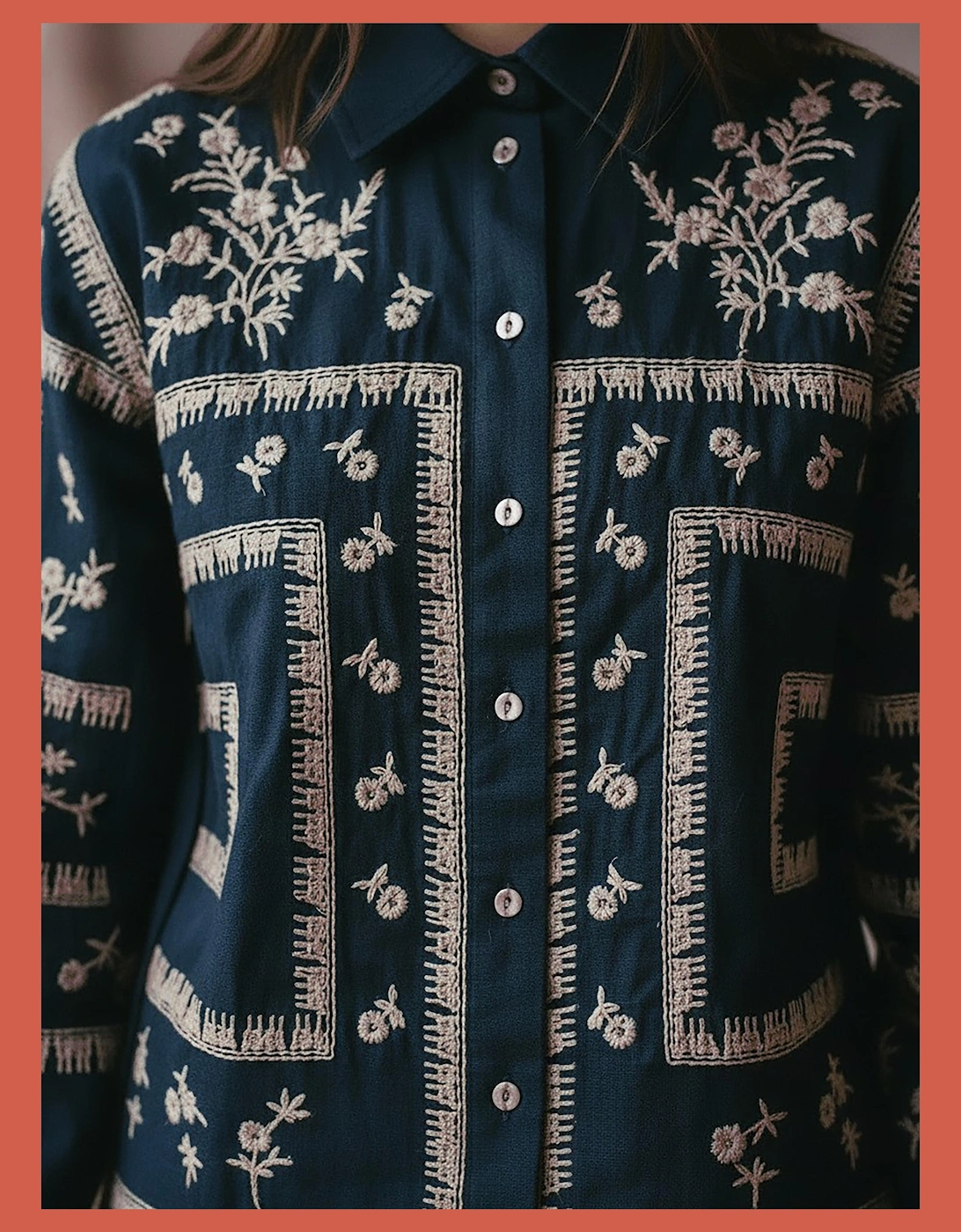 Sienna Embroidered Cropped Shirt In Dark Navy