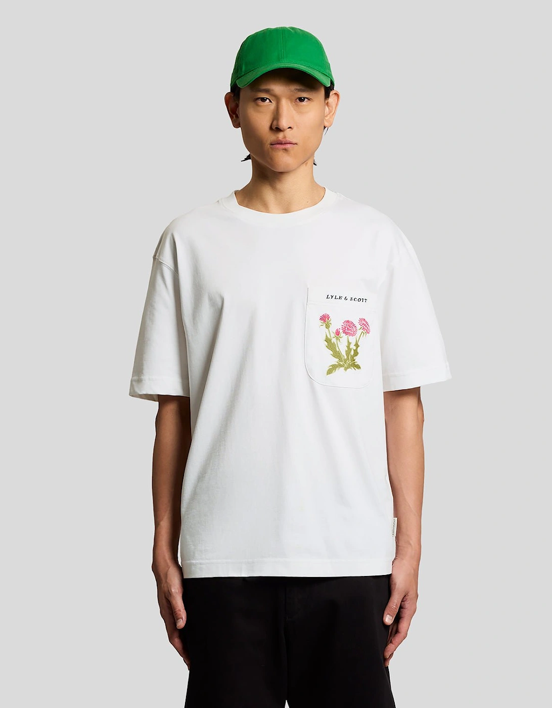 Lyle And Scott Men's White Botanical Embroidered Pocket T-Shirt  42 Xl