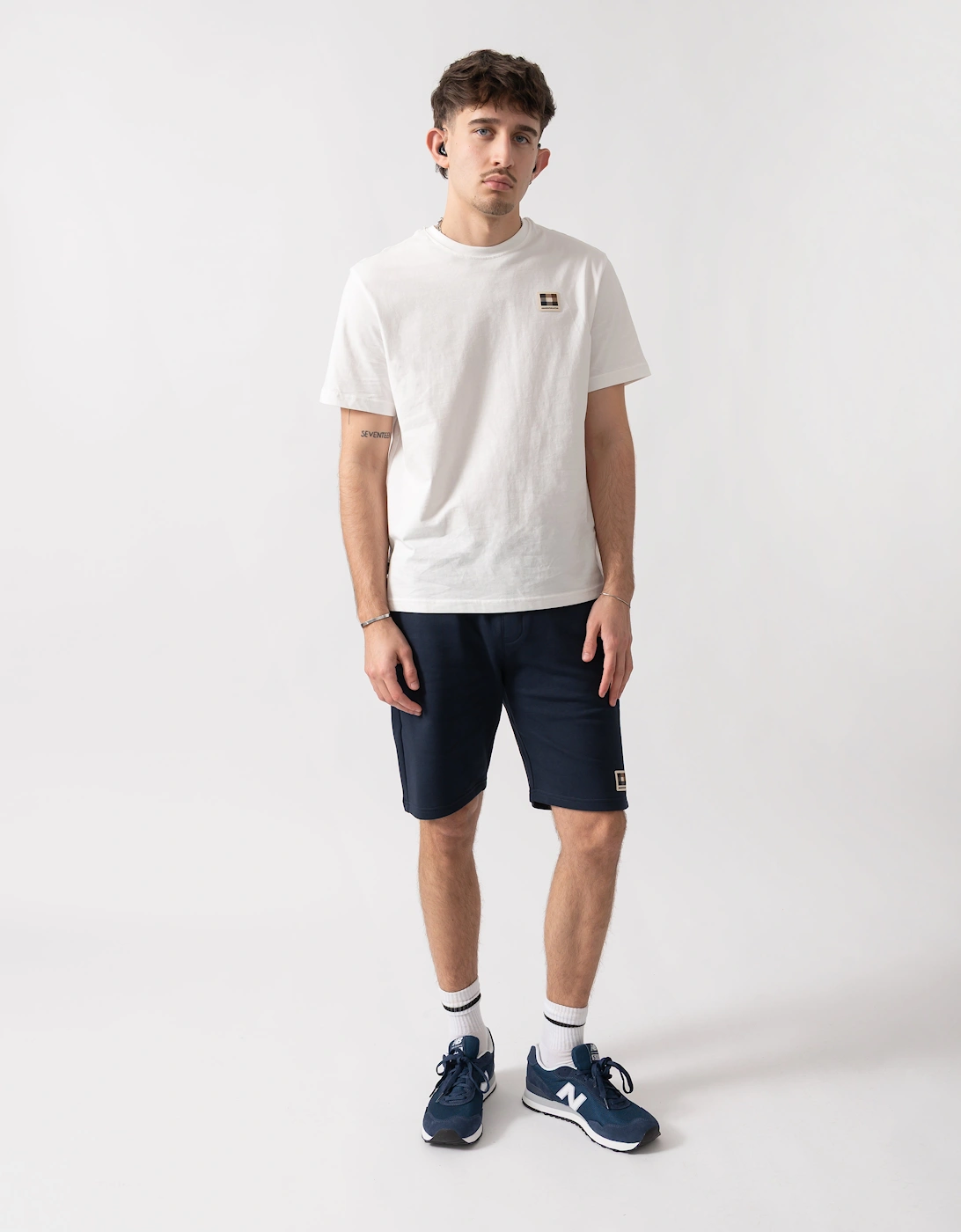 Aquascutum Mens Badge T-Shirt - Old White 02