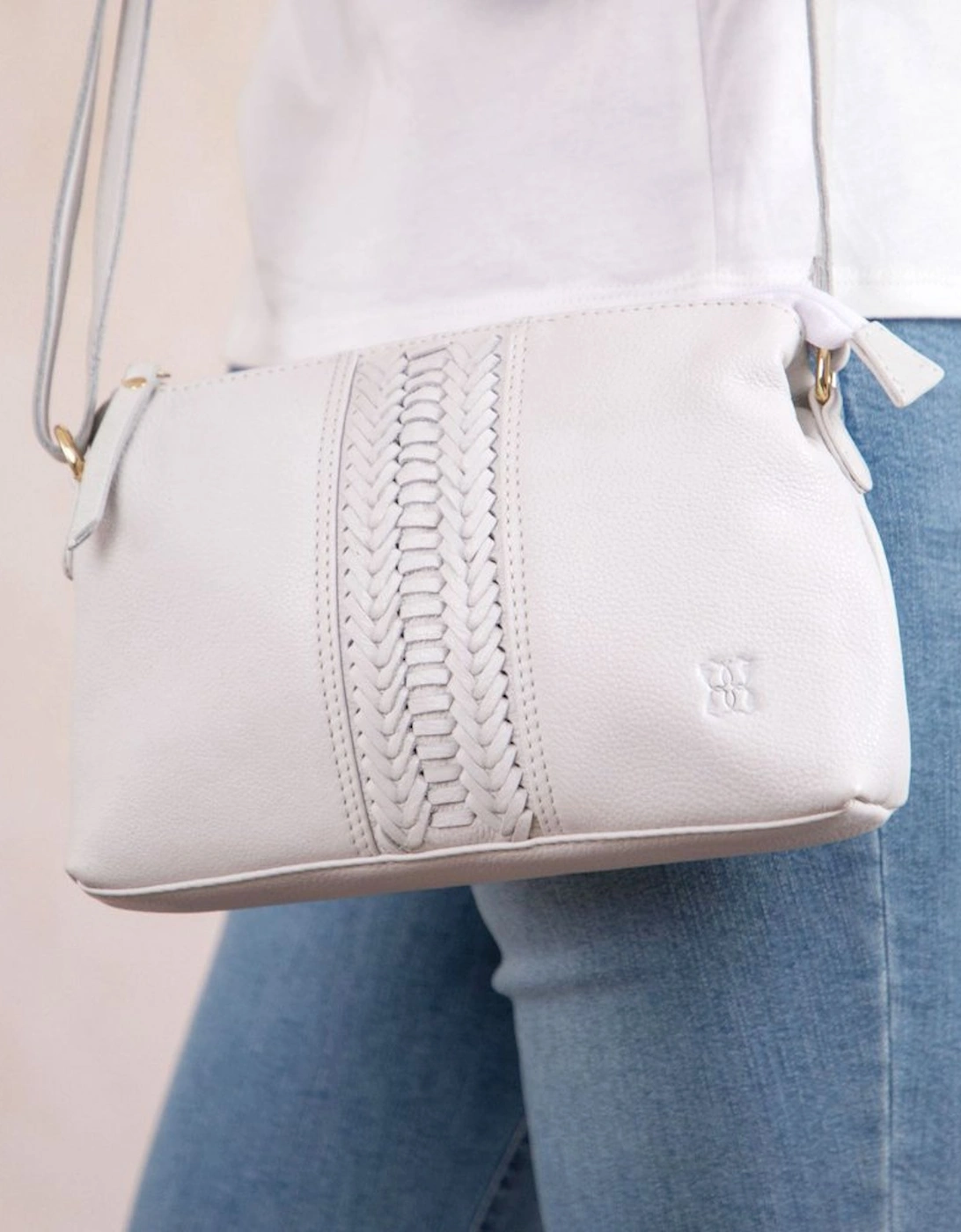 Eden Womens Crossbody Bag