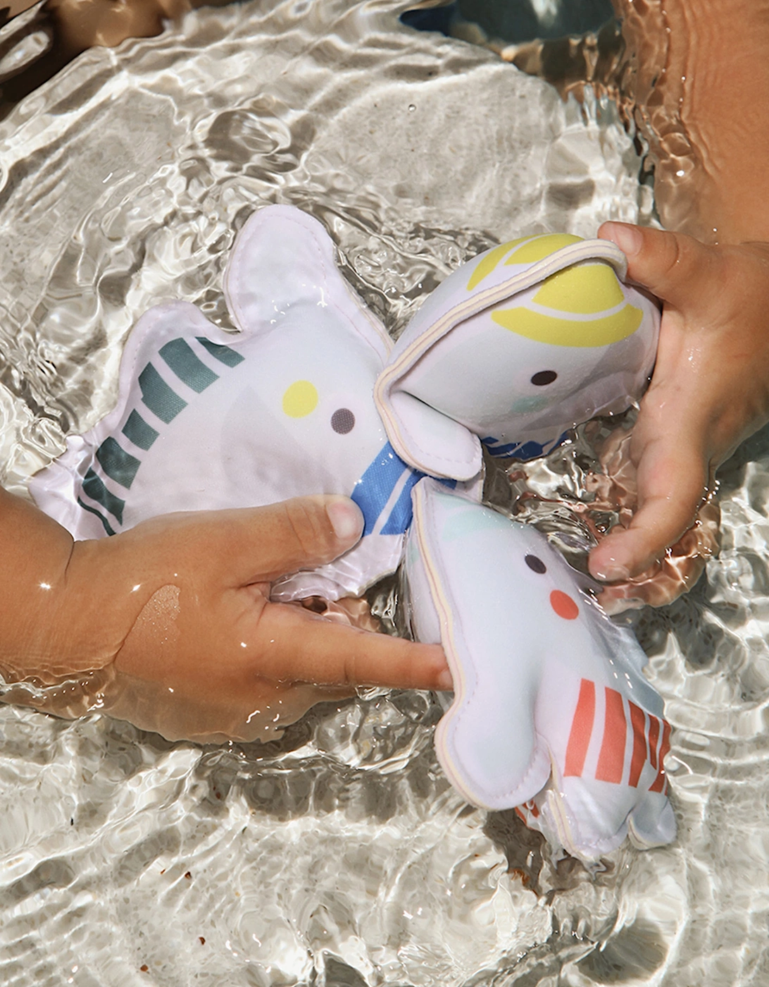 Sunnylife Kids Eli The Elephant Set Of 3 Dive Buddies in Grey (11cm)