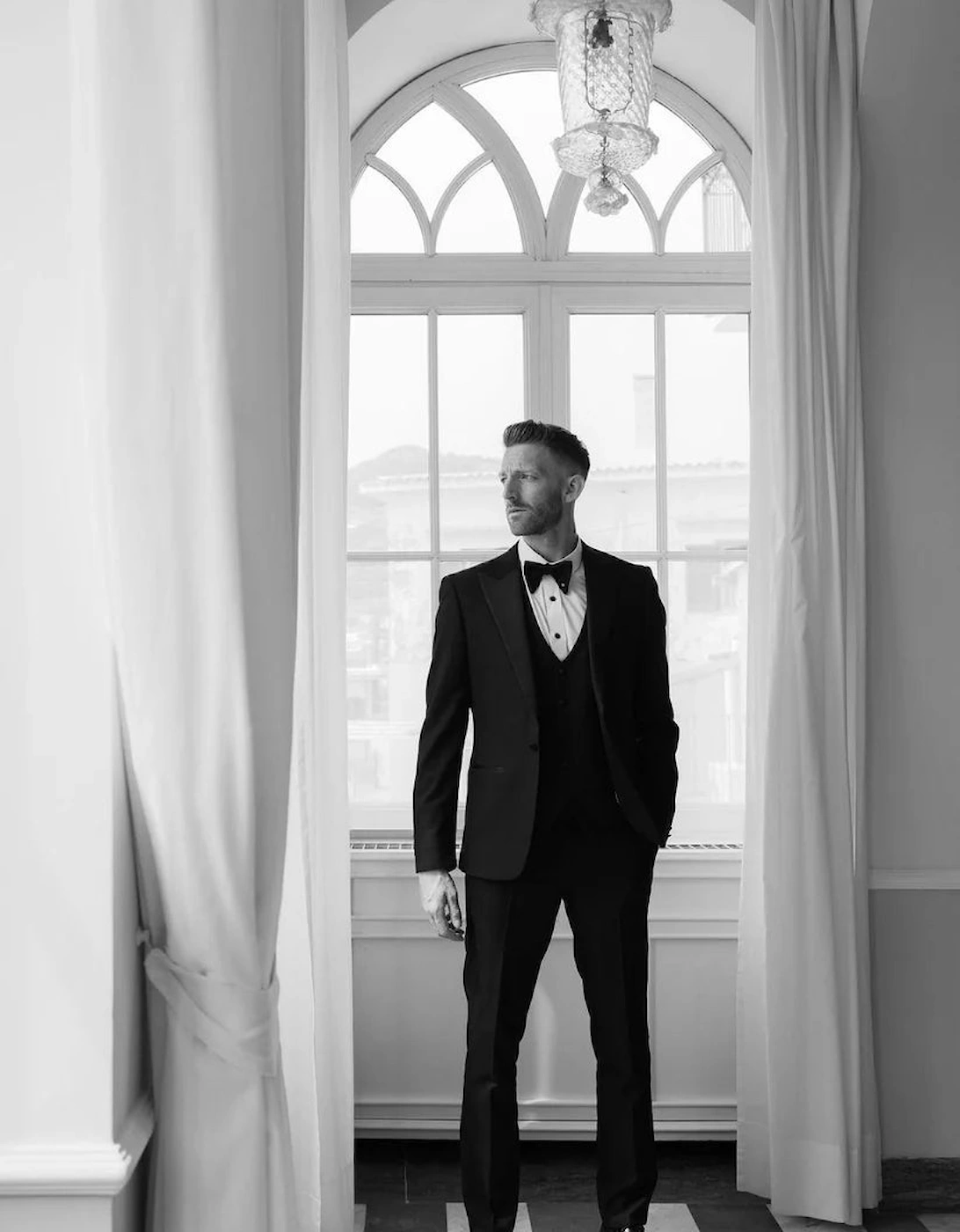 Charles Grey Edward Trouser - Black