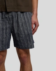 Thumbnail 4 of 6