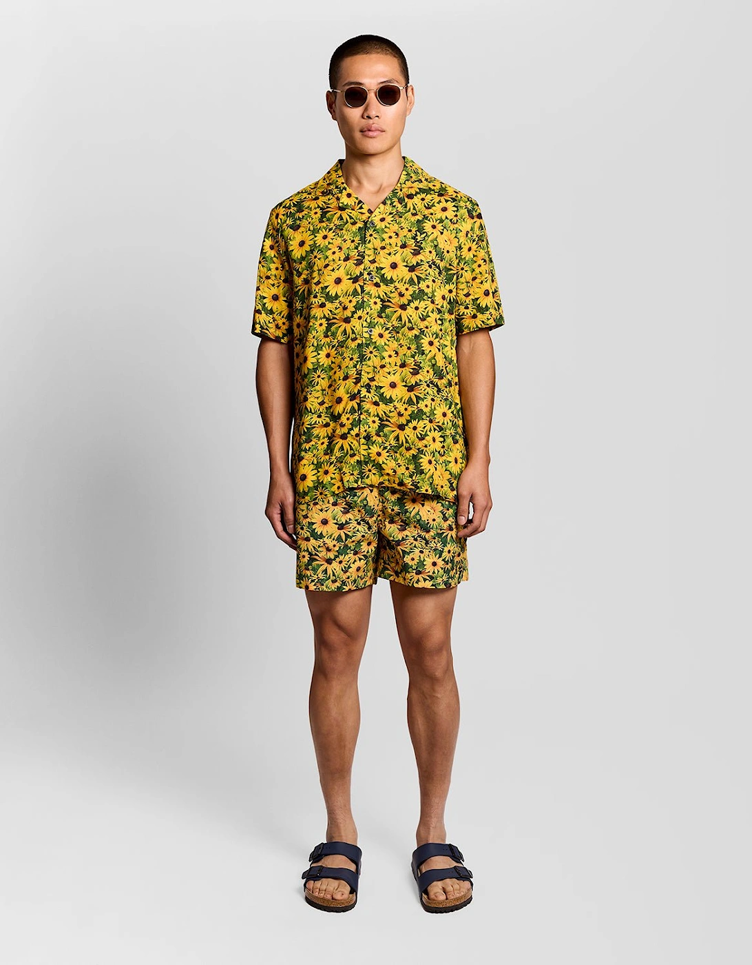 Lyle And Scott Men's Yellow Floral Swim Shorts  37/36/32 Xl