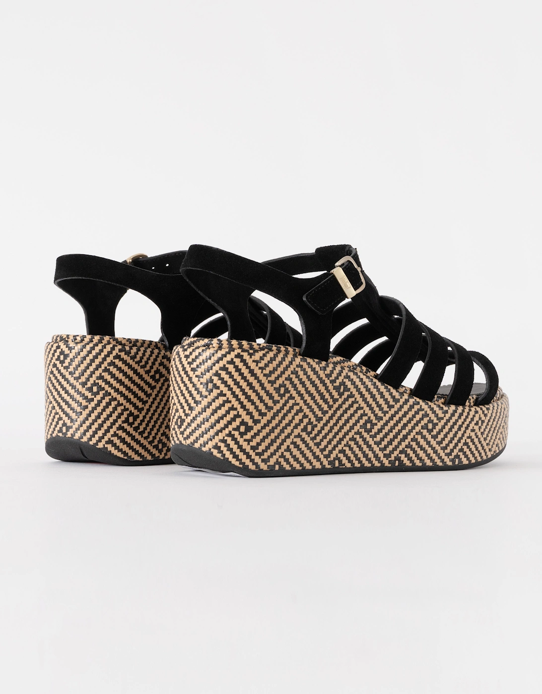 FitFlop Womens PLATFFORMS Graphic-Weave Suede Fisherman Sandals - Black 001
