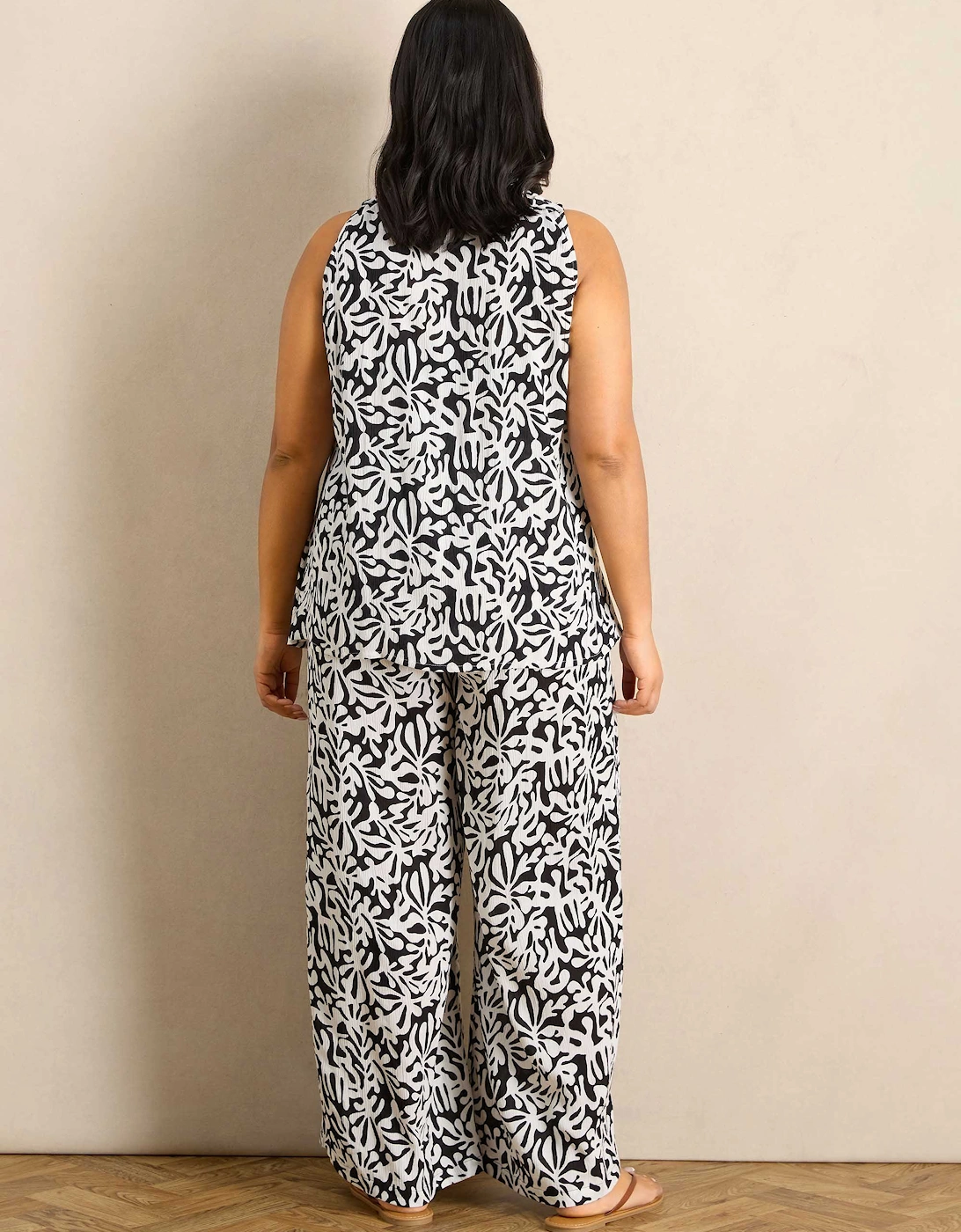 Mono Print Crinkle Drawstring Trouser