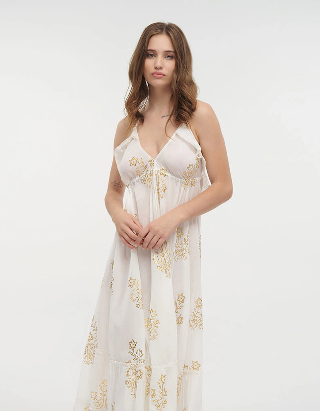 Cotton halterneck dress in white and gold