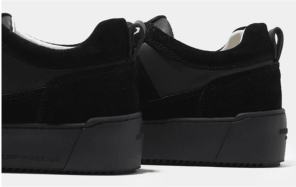 Point Dume Strap Jumbo Stingray Suede & Hardware Black Trainer