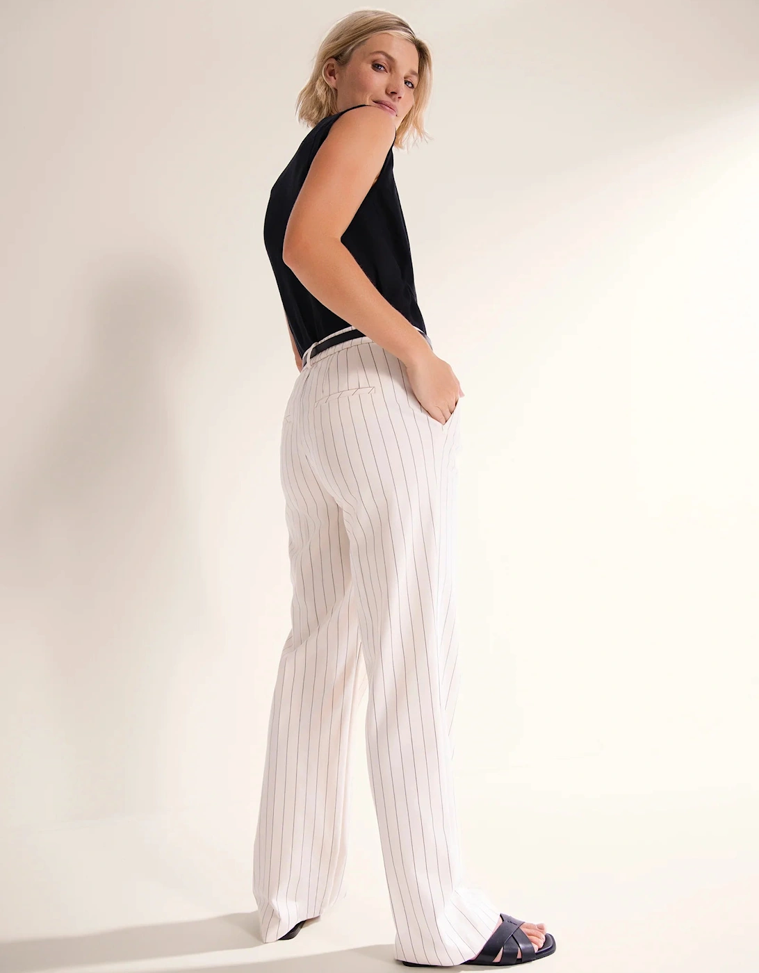 Fenja trousers in chalk stripe