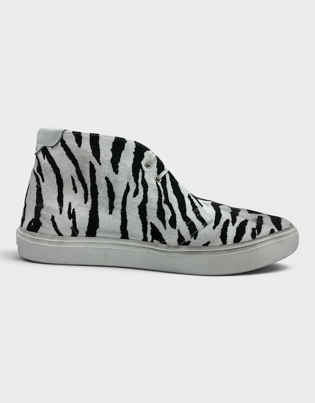 Zebra Canvas Distressed Laced Sneakers Black White, 5 of 4