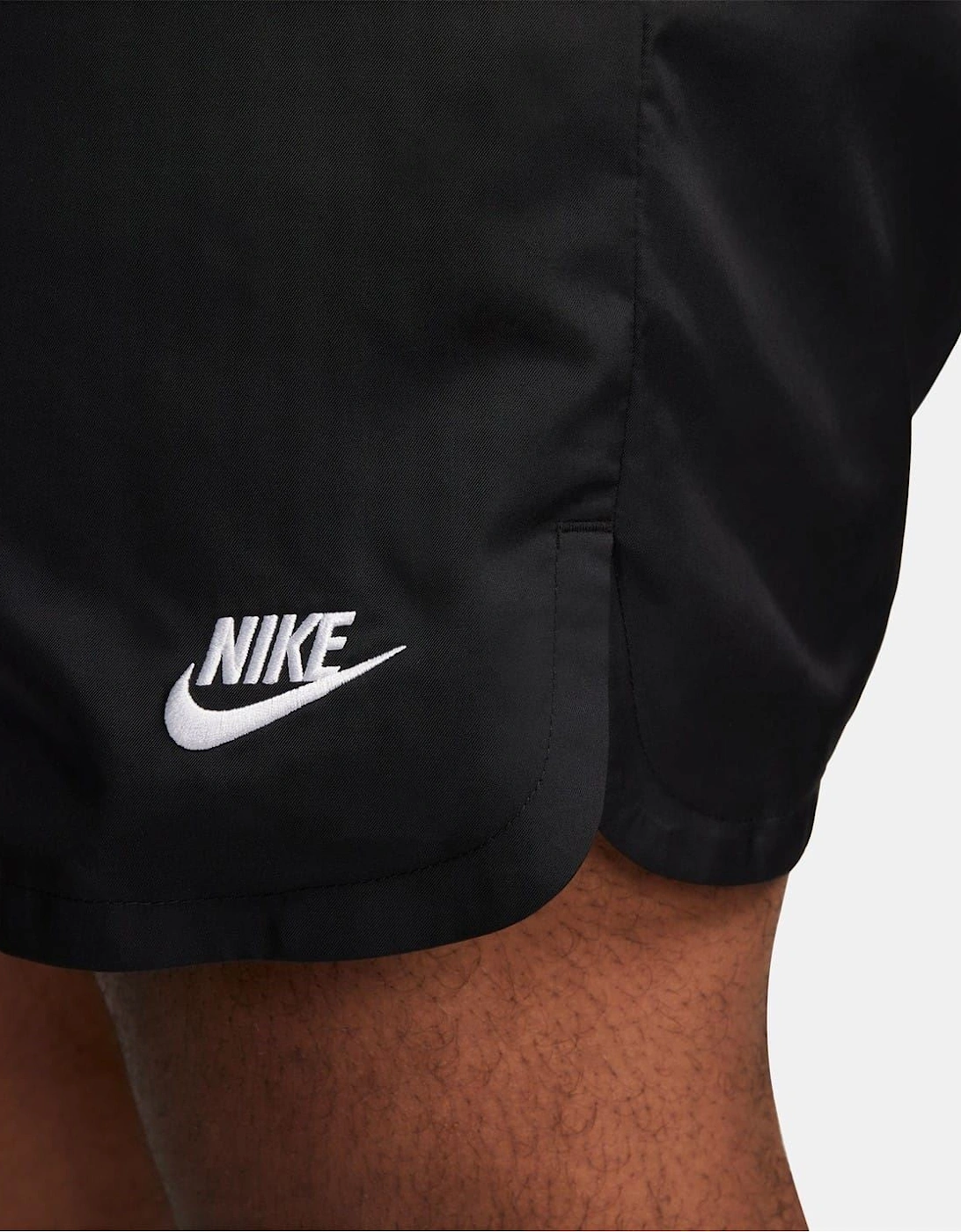 Mens Sportswear Essentials Woven Flow Shorts