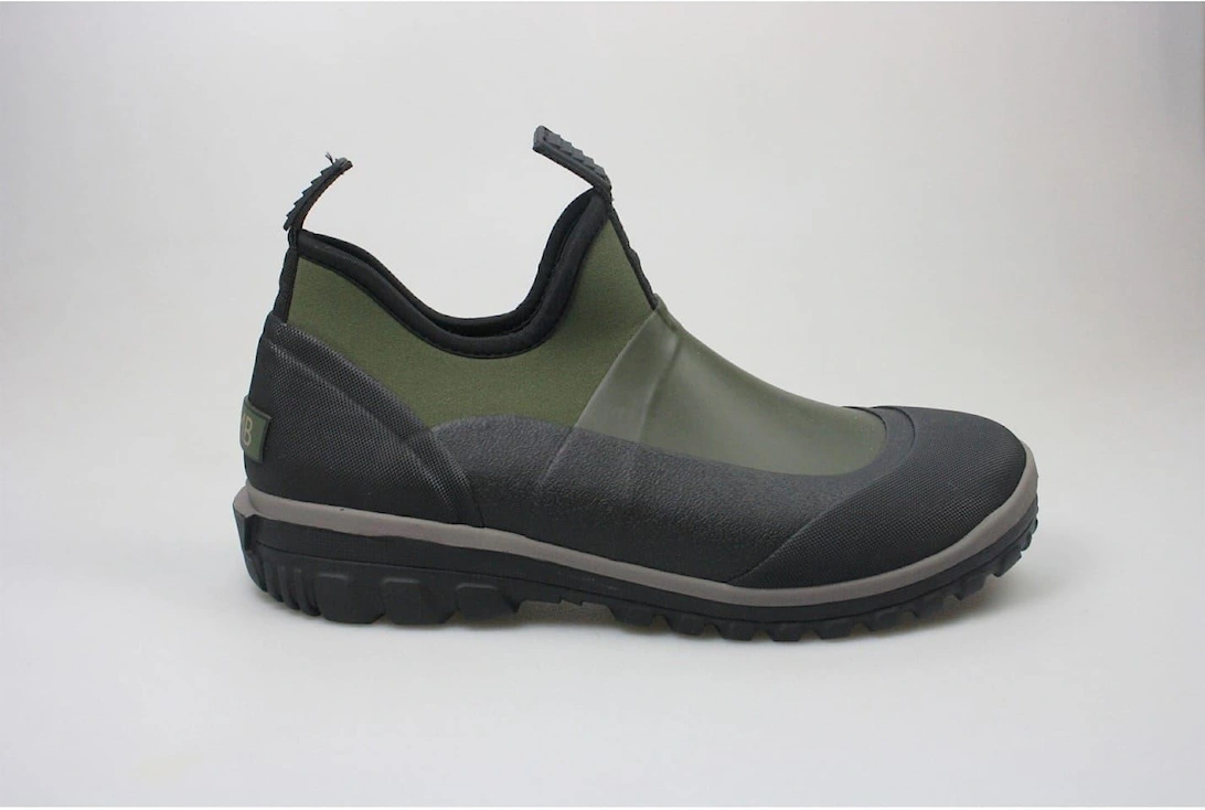 Rain Boots with Lug Sole for Gardening