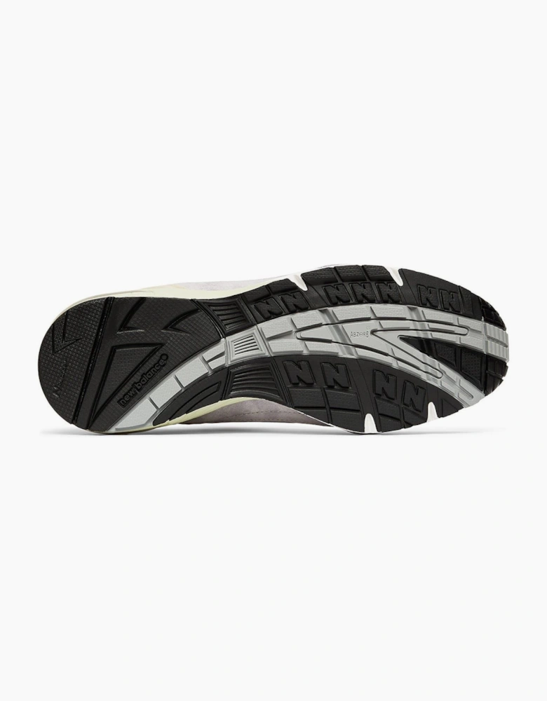 Low Top Sneakers