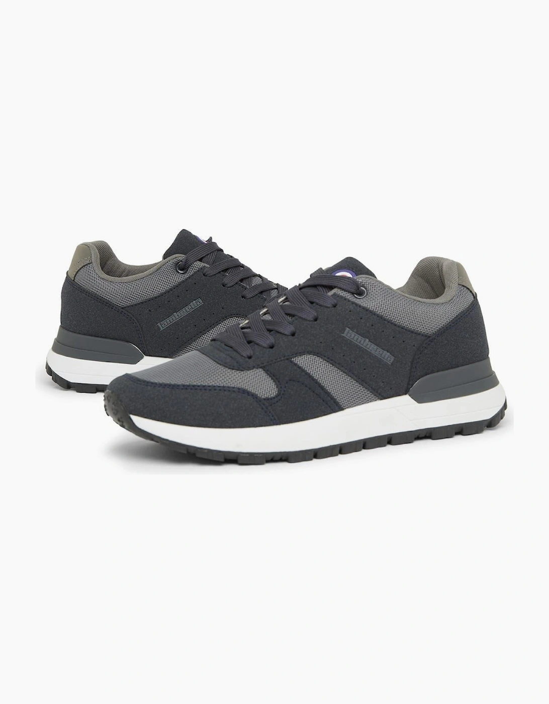 Echo Court Trainers