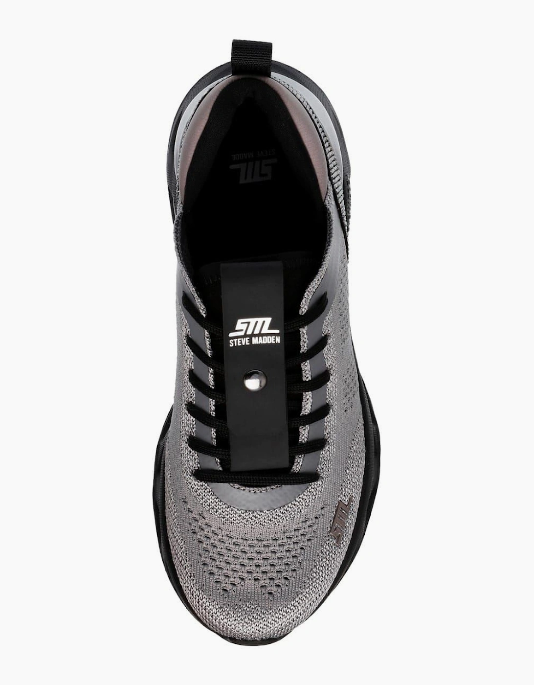 Surge 1r Low Top Sneakers
