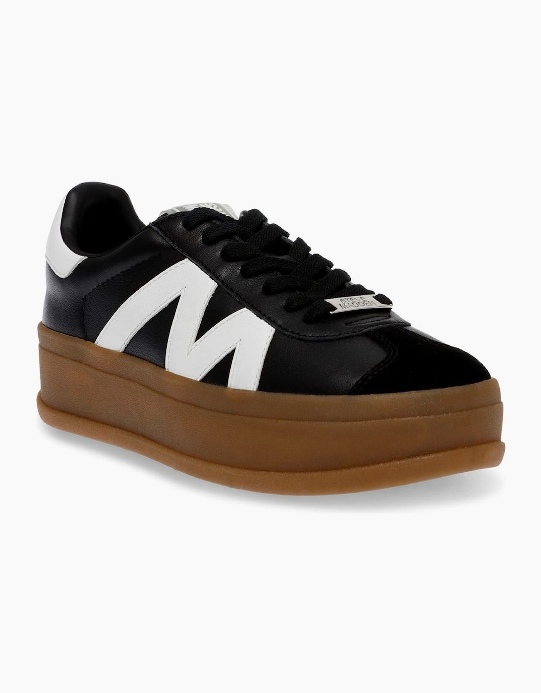 Opponent Low Top Trainers