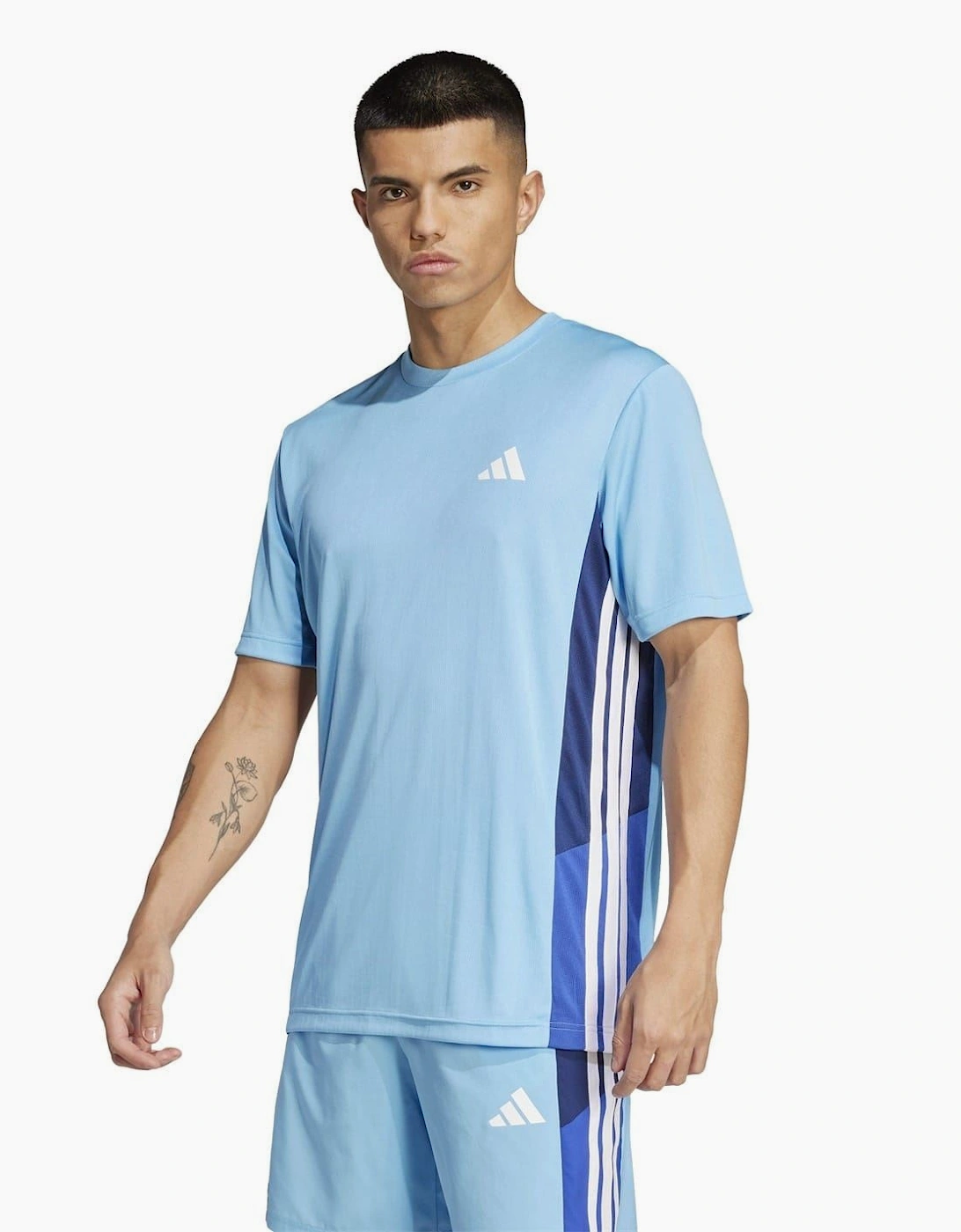 Train Essentials Colourblock T-Shirt Adults