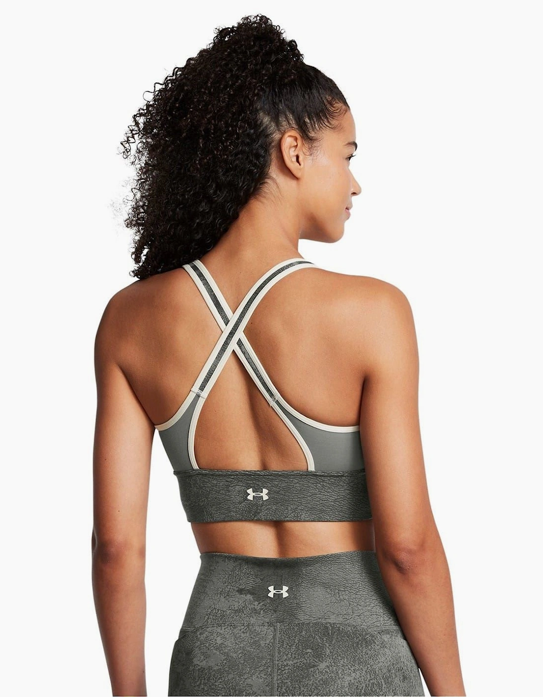 HG Armour Snug Fit Cropped Sports Bra