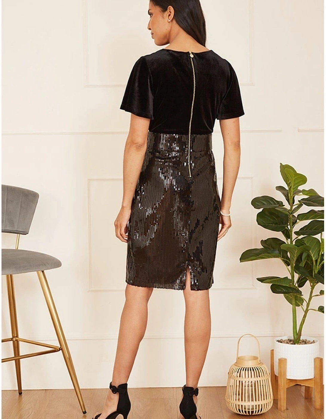 Velvet Sequin V-Neck Knee Length Bodycon Dress
