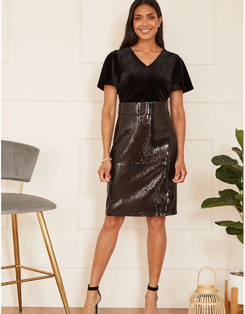 Velvet Sequin V-Neck Knee Length Bodycon Dress