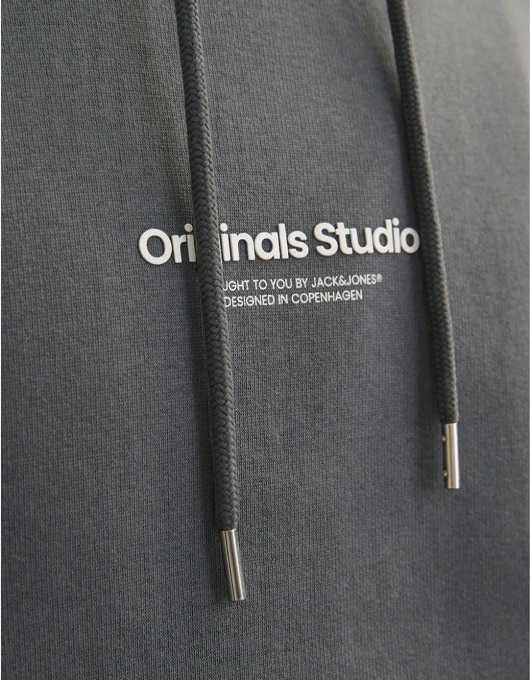 Vester Lettering Hooded Neck Sweatshirt