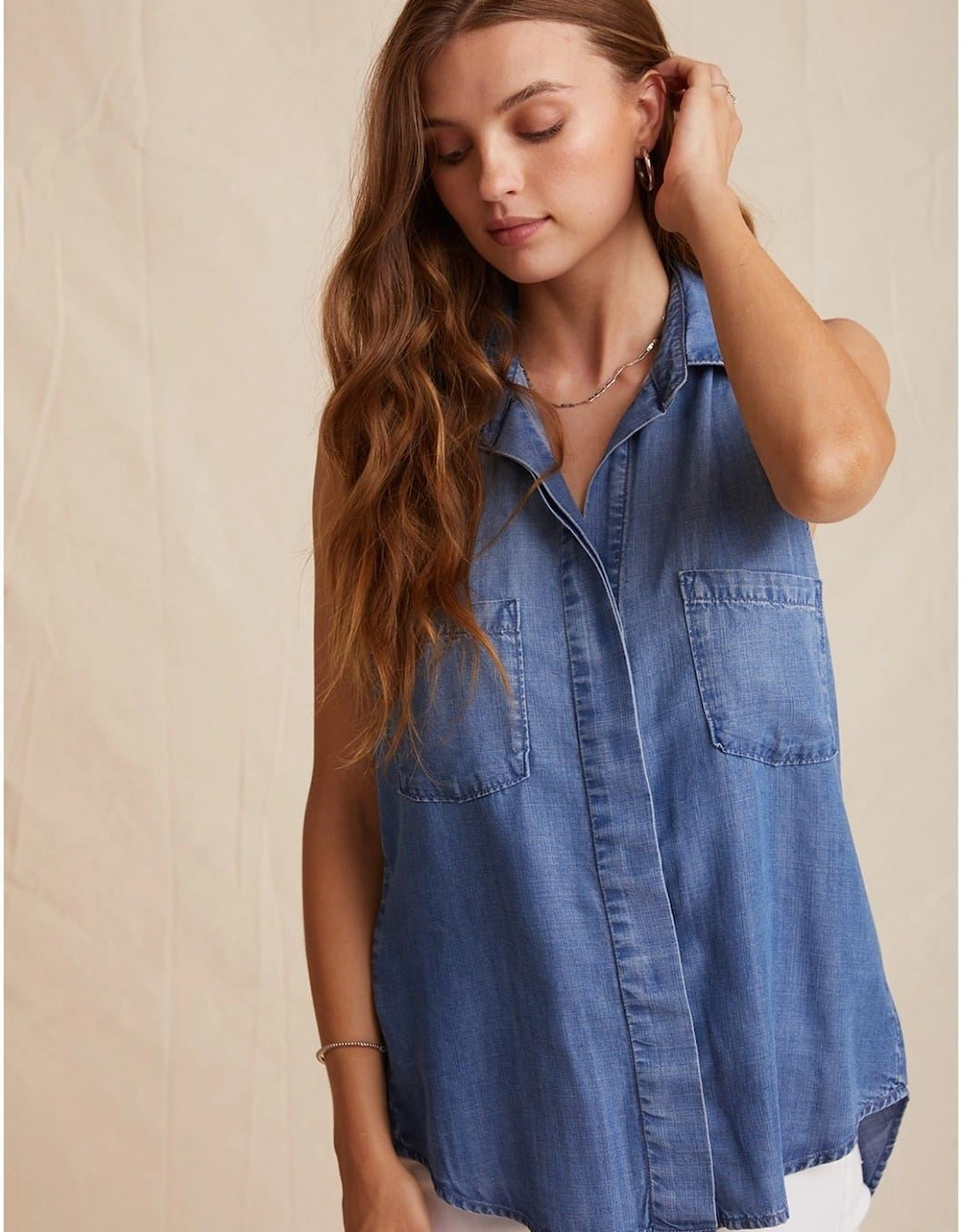 Regular Fit Back Slit Shirt