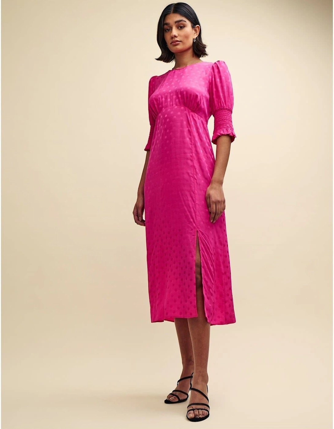 Luna Midi Dress Crew neck