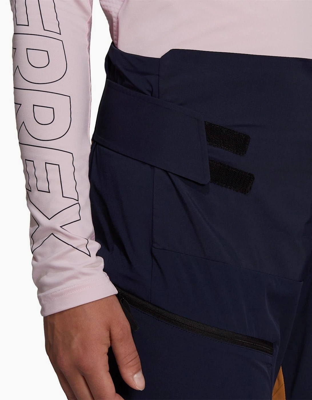 Skyc Tour Athletic Pants