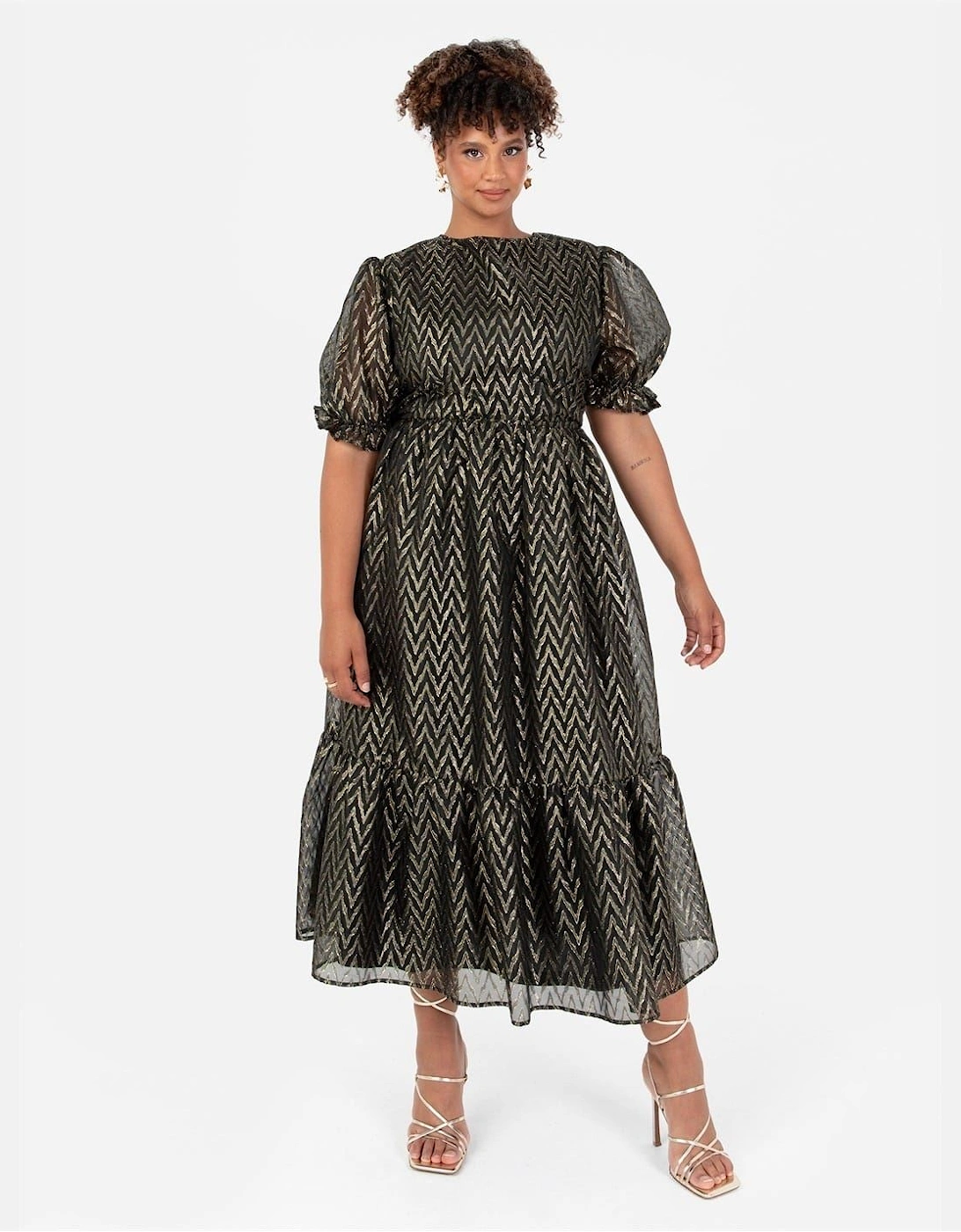 Crew Neck Short Sleeve Tiered Dress
