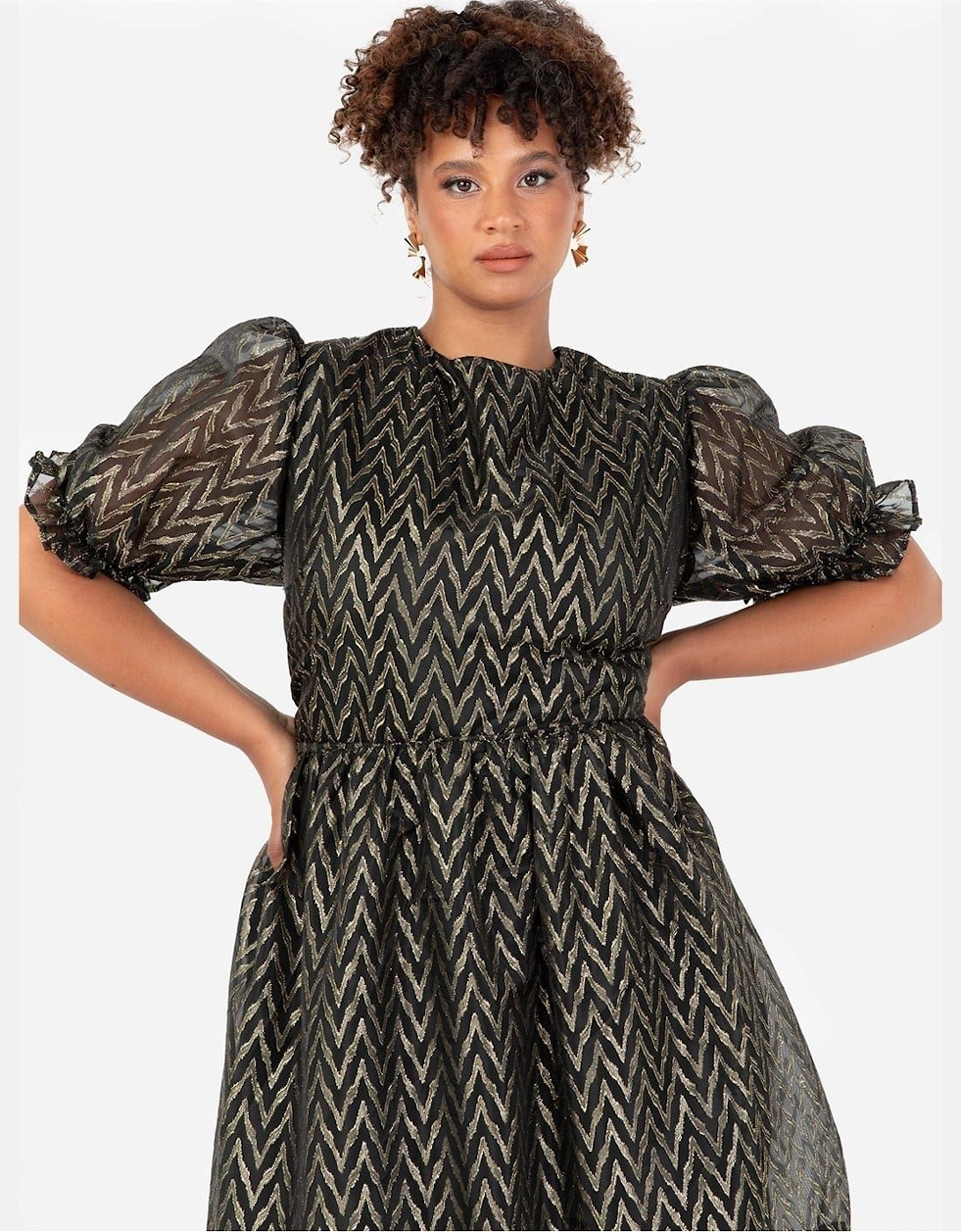 Crew Neck Short Sleeve Tiered Dress