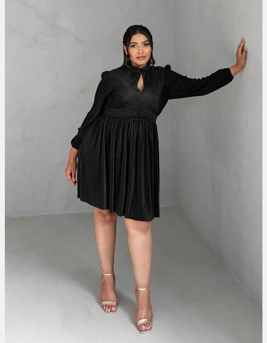 Keyhole Neck Long Sleeve Mini Dress