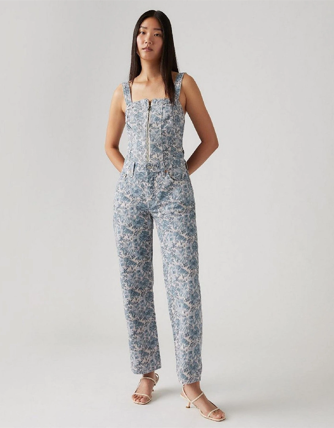 90s High Rise Straight Leg Jeans