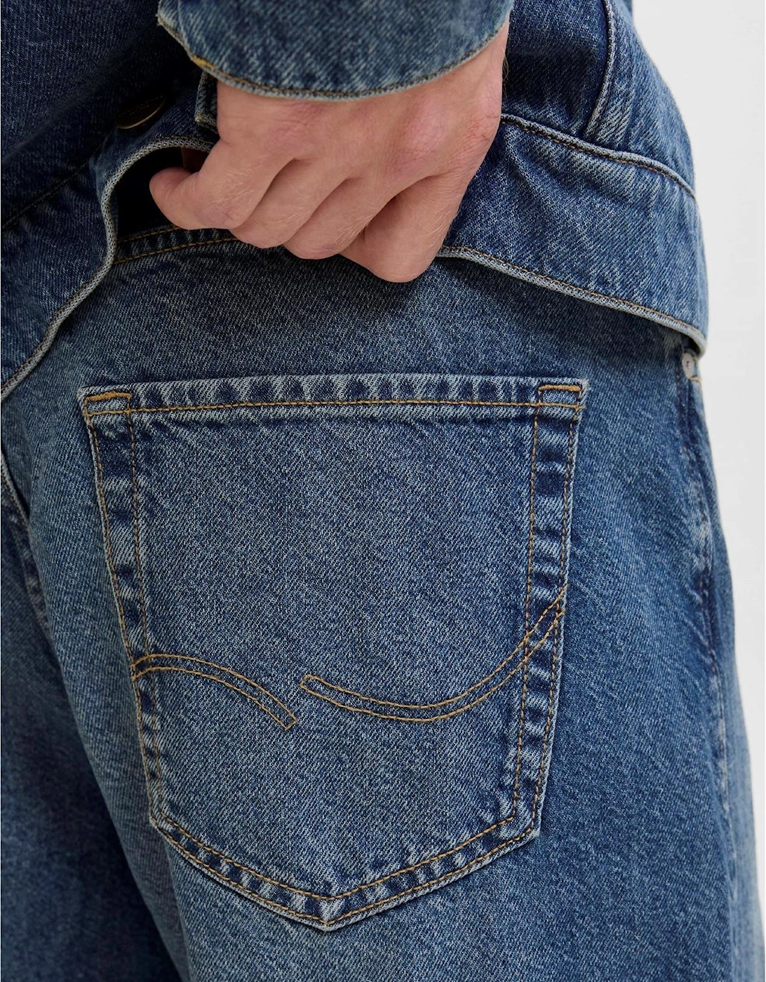 Wide Leg Mid Rise Jeans