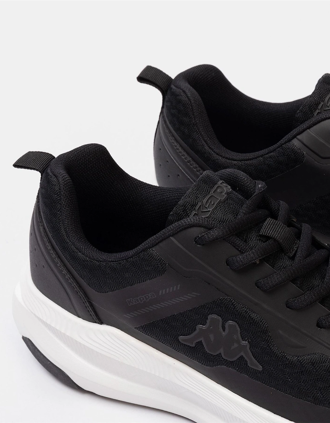 Mens Trail Trainers