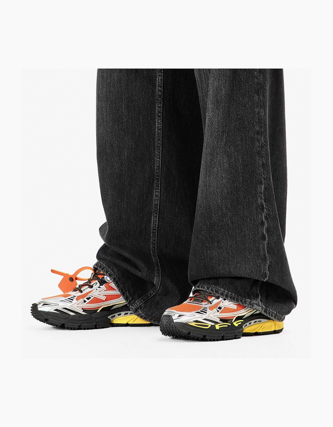 Mens Be Right Back Low Top Trainers